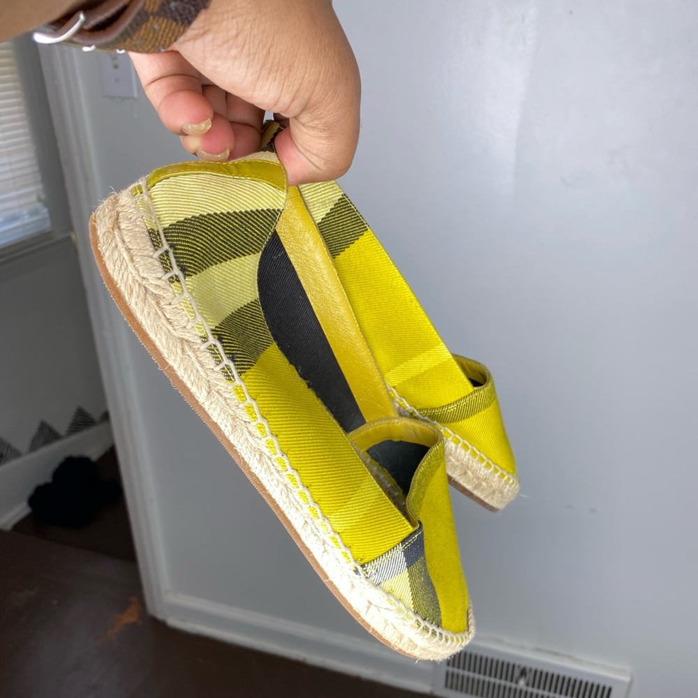 Burberry Espadrille  🏝💸*QUARANTINE STEAL*💸🏝